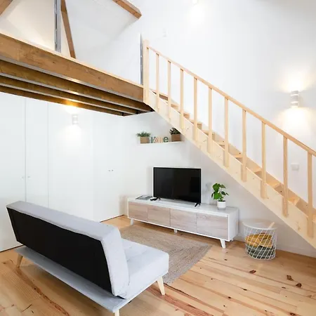 Amazing Peaceful Duplex W/ Garden ポルト