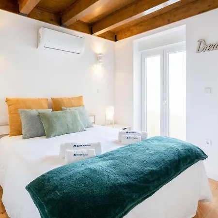 Amazing Peaceful Duplex W/ Garden アパート