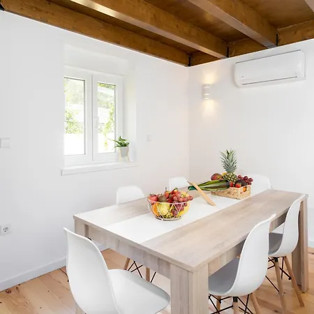 Amazing Peaceful Duplex W/ Garden