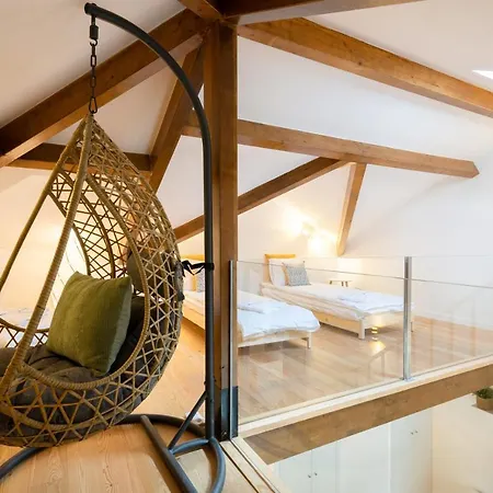 Amazing Peaceful Duplex W/ Garden 아파트 포르투
