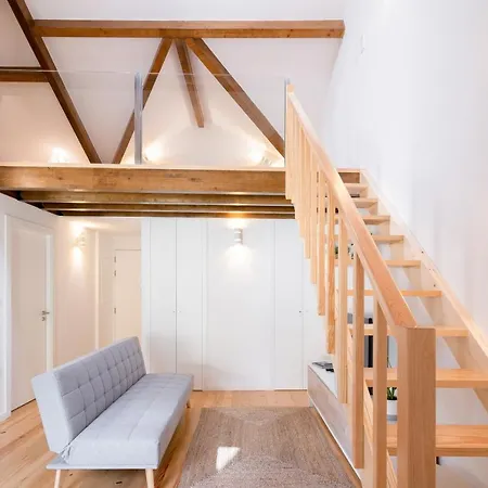 아파트 Amazing Peaceful Duplex W/ Garden 포르투